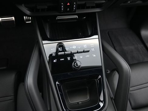 New 2025 Porsche Cayenne S image 27