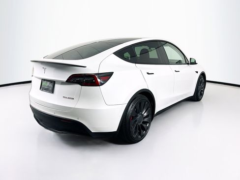 Used 2022 Tesla Model Y Performance AWD/4WD image 9