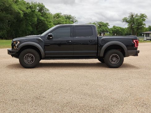 Used 2020 Ford F150 Raptor w/ Equipment Group 802A Luxury AWD/4WD image 2