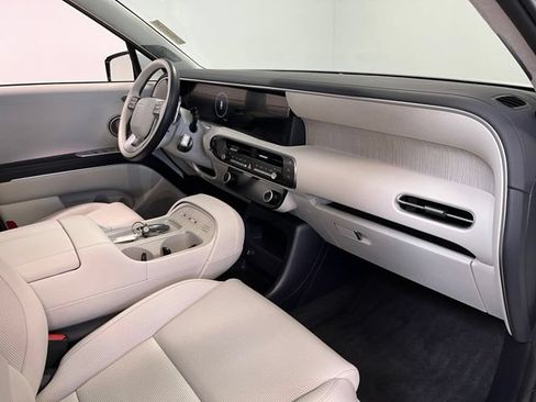 Used 2026 Hyundai Palisade Calligraphy AWD/4WD image 11