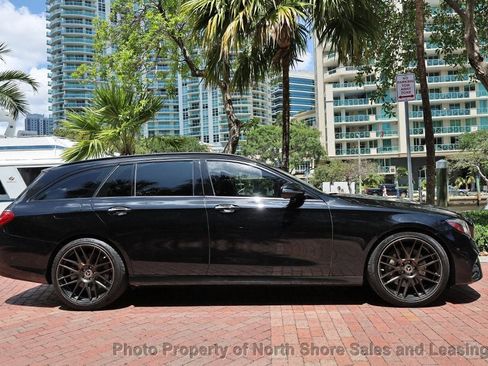 Used 2018 Mercedes-Benz E 400 4MATIC Wagon w/ Premium 2 Package (Q02) image 15