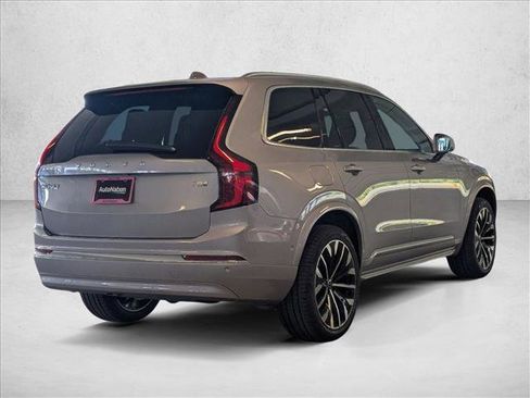 New 2026 Volvo XC90 T8 Plus image 2