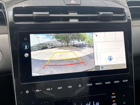 Certified 2024 Hyundai Tucson SEL w/ Convenience Package FWD image 29