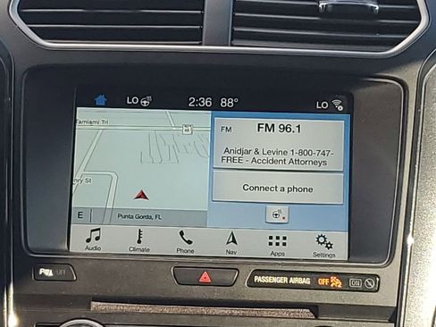 Used 2018 Ford Explorer XLT w/ Equipment Group 202A image 27