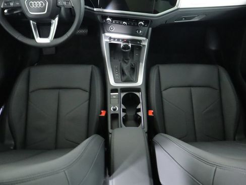 Used 2025 Audi Q3 2.0T Premium w/ Convenience Package image 18