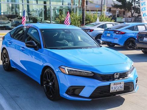 Used 2024 Honda Civic Sport image 3