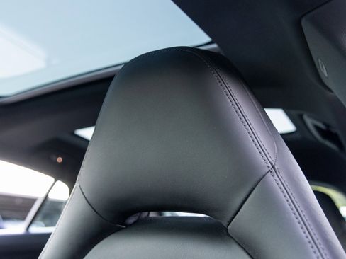 Certified 2023 Porsche Panamera image 28