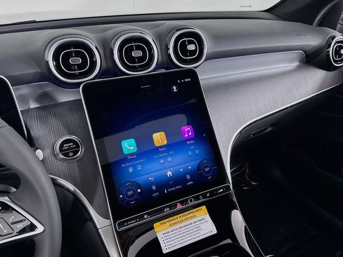 New 2026 Mercedes-Benz GLC 300 image 19