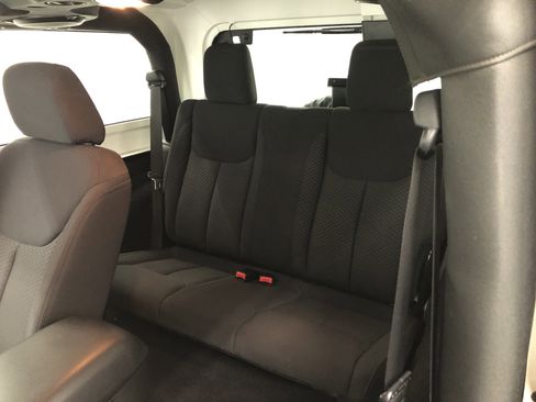 Used 2013 Jeep Wrangler Sport image 9