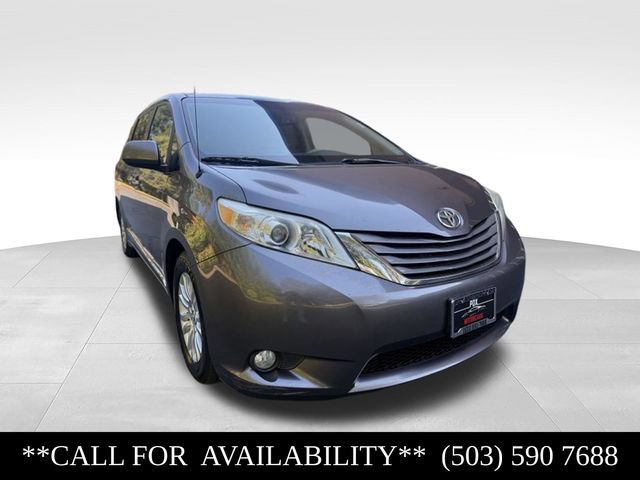 Used 2012 Toyota Sienna XLE FWD image 7