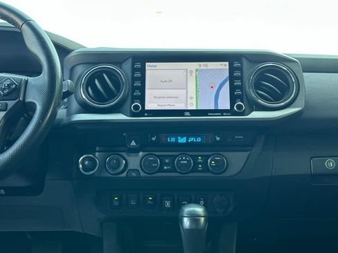Used 2020 Toyota Tacoma TRD Sport w/ TRD Premium Sport Package AWD/4WD image 37