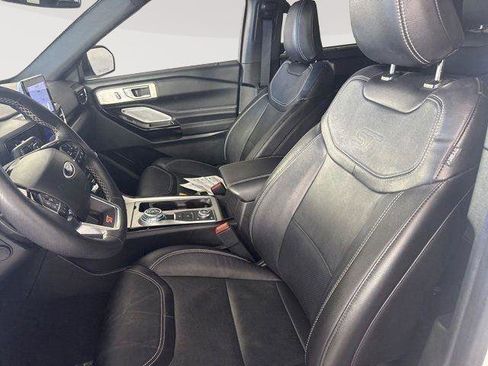 Used 2023 Ford Explorer ST w/ Equipment Group 401A image 9