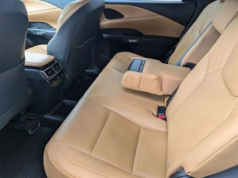 Used 2025 Lexus RX 350 Premium image 18