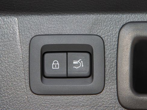 Certified 2025 MAZDA CX-50 AWD 2.5 S w/ Premium Package image 14