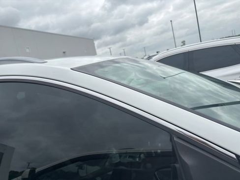 Used 2021 Ford Edge SEL w/ Convenience Package AWD/4WD image 16