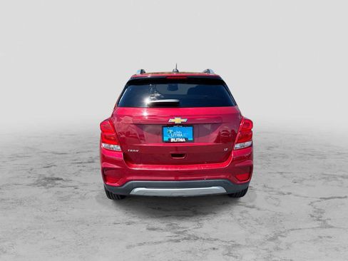 Used 2018 Chevrolet Trax LT w/ LT Convenience Package FWD image 7