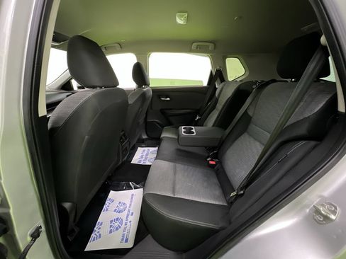 Used 2023 Nissan Rogue SV AWD/4WD image 25