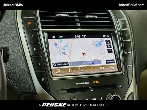 Used 2019 Lincoln Nautilus Reserve FWD image 17