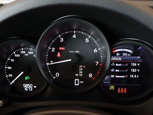Certified 2026 Porsche Macan AWD/4WD image 14