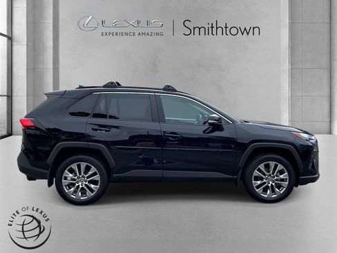Used 2023 Toyota RAV4 XLE Premium AWD/4WD image 4
