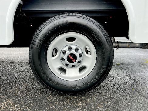 New 2025 GMC Savana 3500 w/ Power Convenience Package image 26