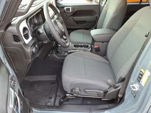 New 2026 Jeep Gladiator Sport image 12