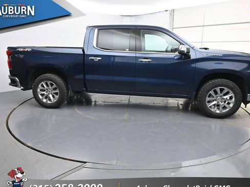Used 2022 Chevrolet Silverado 1500 LTZ AWD/4WD image 17