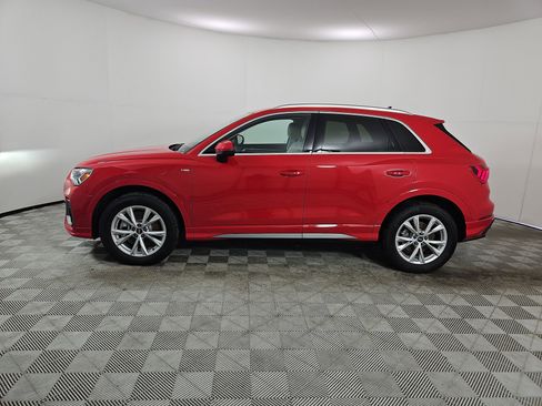 Certified 2025 Audi Q3 2.0T Premium Plus w/ Premium Plus Package AWD/4WD image 4