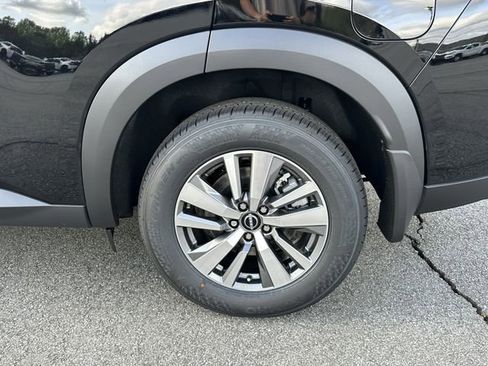 New 2026 Nissan Pathfinder SL FWD image 15