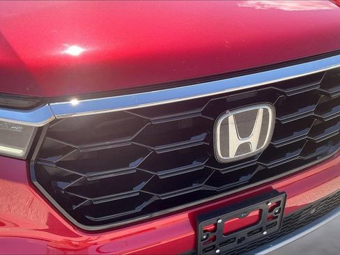 Used 2025 Honda Pilot Touring image 32