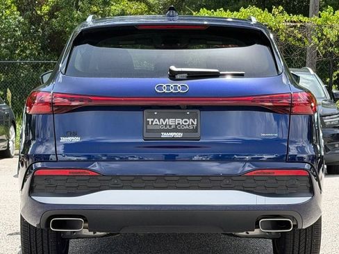 Used 2025 Audi Q5 Premium w/ 19" Wheel Package AWD/4WD image 3