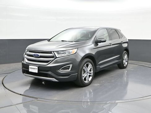 Used 2017 Ford Edge Titanium w/ Equipment Group 301A FWD image 31