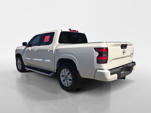 Used 2023 Nissan Frontier SV w/ Technology Package AWD/4WD image 3