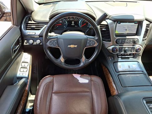 Used 2019 Chevrolet Suburban Premier w/ Premier Plus Edition AWD/4WD image 14