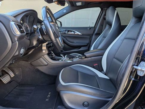 Used 2017 INFINITI QX30 Sport w/ Sport Leather Package FWD image 20
