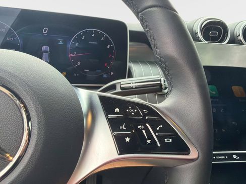 Used 2026 Mercedes-Benz GLC 300 image 26