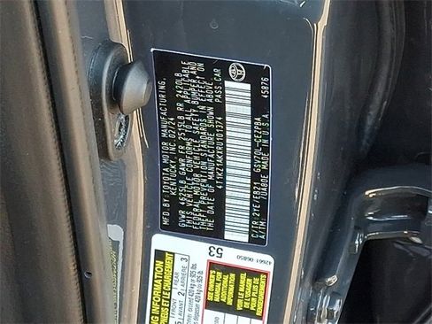 Used 2024 Toyota Camry image 28