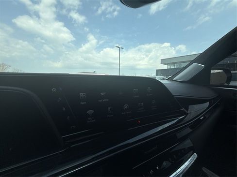 Used 2023 Cadillac Escalade V w/ Heavy-Duty Trailer Package image 16