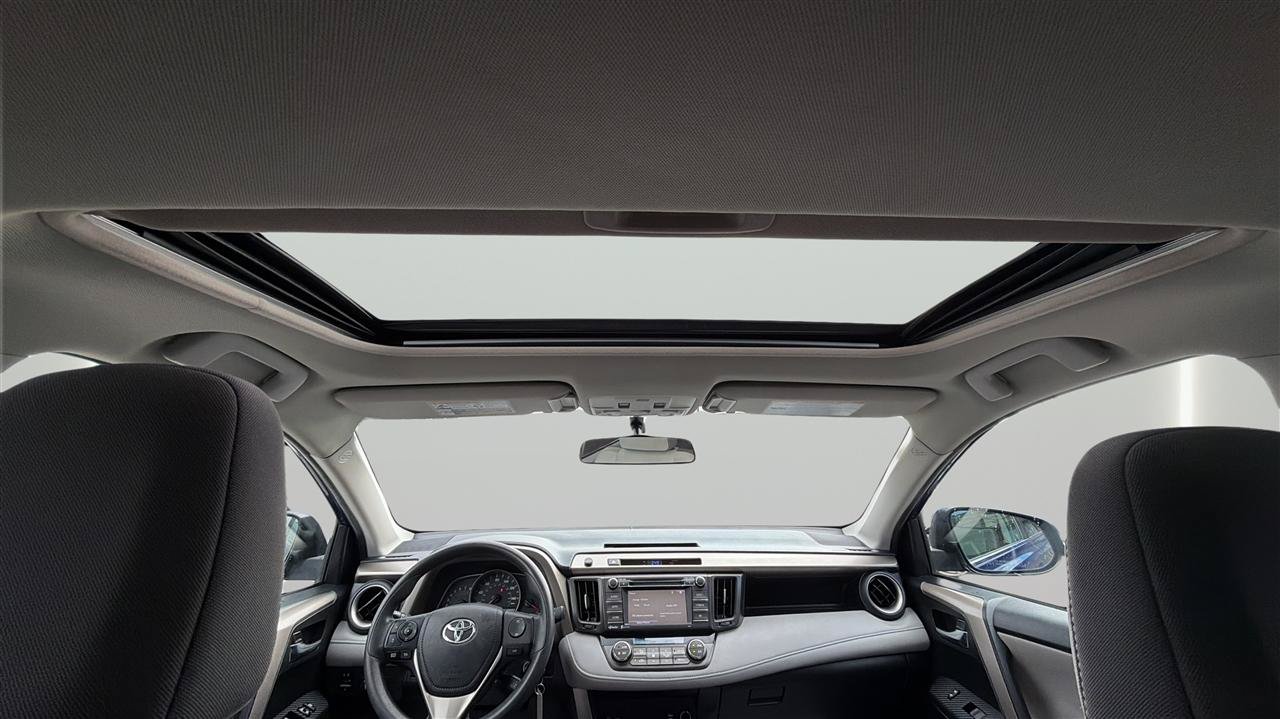 Used 2015 Toyota RAV4 XLE AWD/4WD image 21