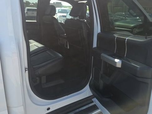 Used 2022 Ford F250 Lariat w/ Lariat Value Package AWD/4WD image 22