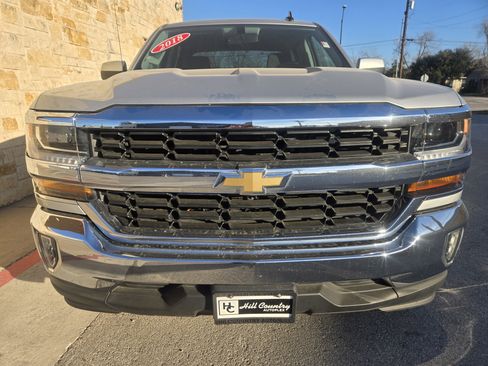 Used 2018 Chevrolet Silverado 1500 LT w/ Texas Edition image 14