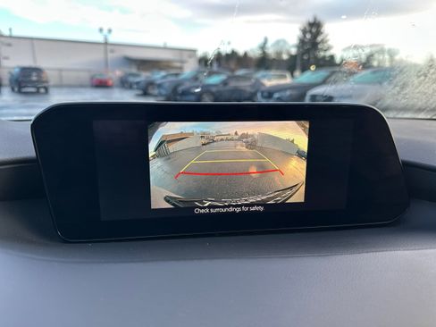 Used 2025 MAZDA MAZDA3 s image 32