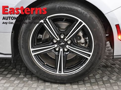 Used 2025 Ford Mustang Premium RWD image 31