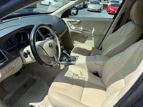 Used 2016 Volvo XC60 T5 Premier AWD/4WD image 13