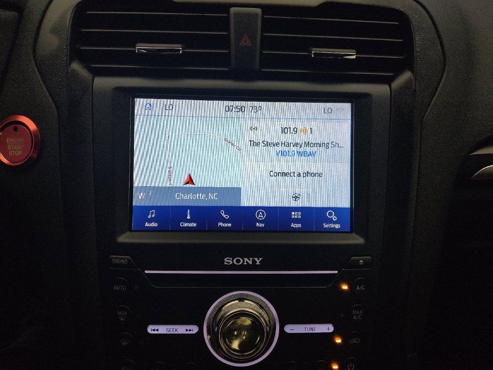 Used 2020 Ford Fusion Energi Titanium FWD image 25