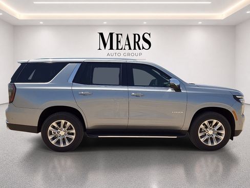 Used 2026 Chevrolet Tahoe Premier AWD/4WD image 6