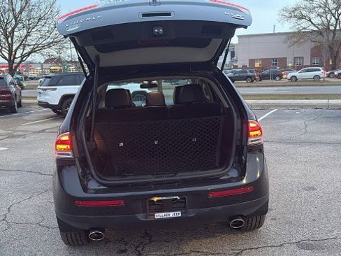 Used 2013 Lincoln MKX AWD image 25