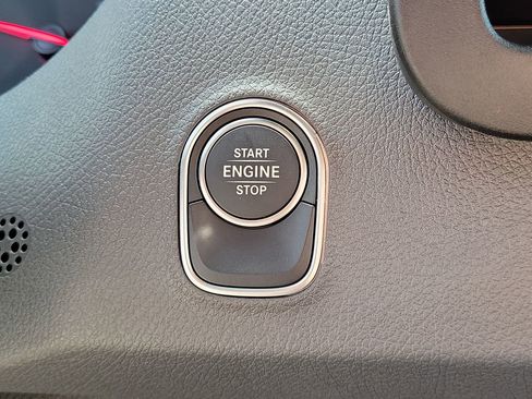 Used 2025 Mercedes-Benz Sprinter 2500 image 28