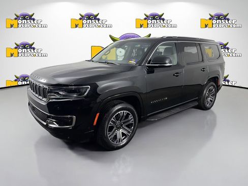 Used 2025 Jeep Wagoneer 4WD image 1