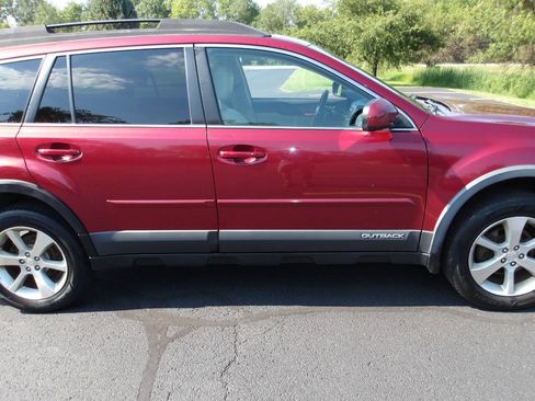 Used 2014 Subaru Outback 2.5i Limited AWD/4WD image 33
